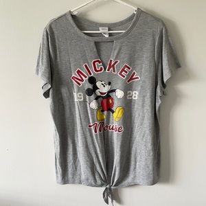 **XXXL but fits like a large** Mickey Tee